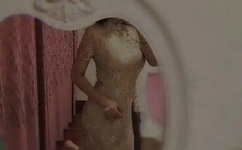 一层一层剥掉女生的衣服作文